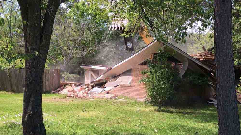 Residential Demolition Image 16